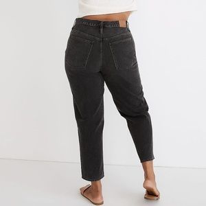 Baggy Tapered Jeans in Mackinnon Wash